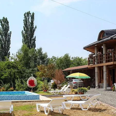 Bed & Breakfast фазенда 