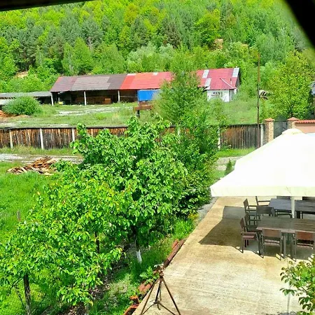 Bed & Breakfast фазенда 